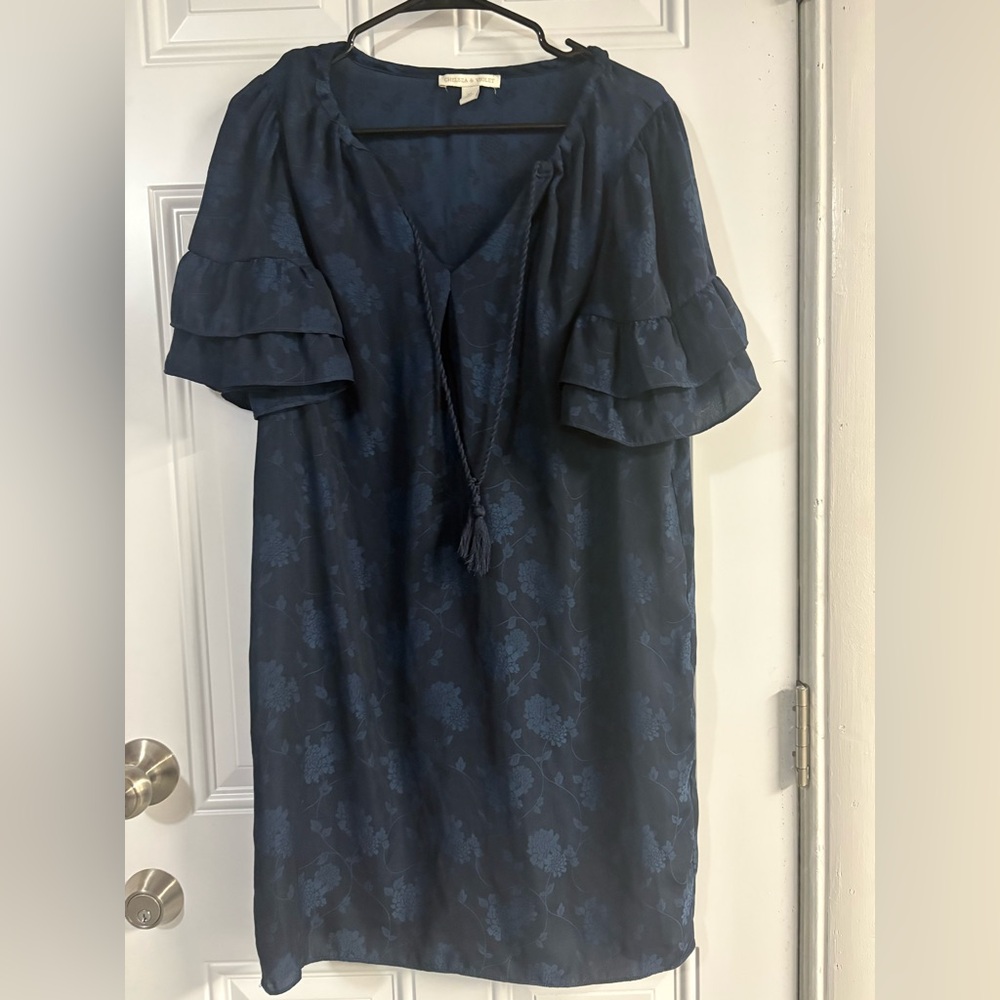 Chelsea & Violet Midnight Blue Floral Midi Dress✨